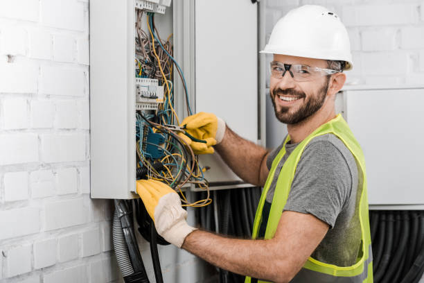 Best Circuit Breaker Repair  in Saylorville, IA